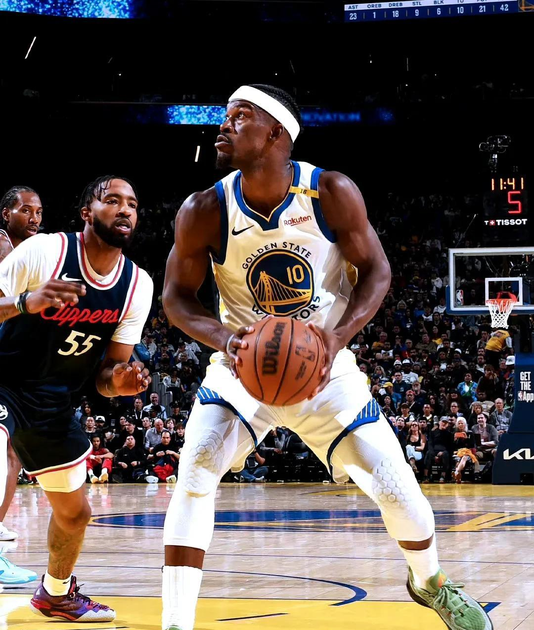 九游网页版入口赛地聚焦:NBA季后赛赛前热度飙升,南特刷新队史纪录,赛场秩序良好,资深球员宣示担当的简单介绍